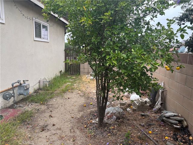 9411 Del Mar Avenue, Montclair, CA 91763