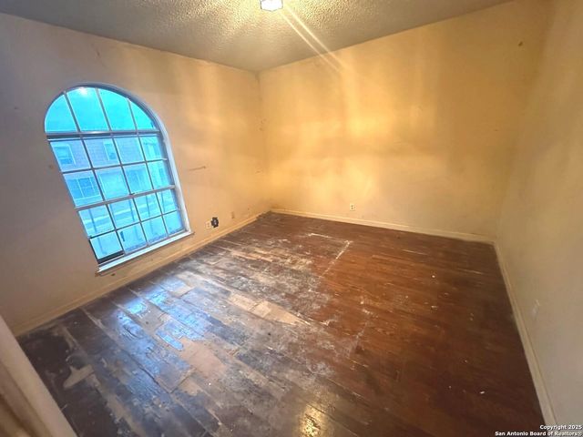 1326 Klondike, San Antonio, TX 78245