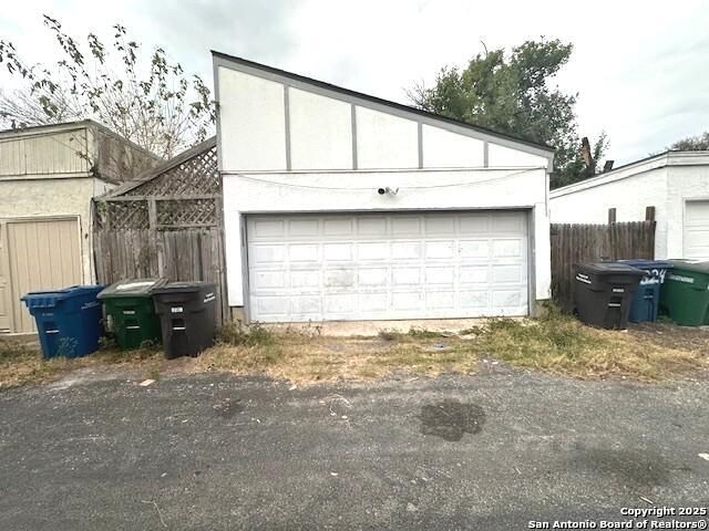 1326 Klondike, San Antonio, TX 78245