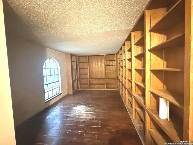 1326 Klondike, San Antonio, TX 78245