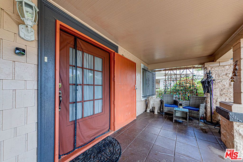 163 S Hobart Boulevard, Los Angeles, CA 90004 — photo 3