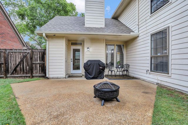 6669 PONDSIDE CIR, Memphis, TN 38119
