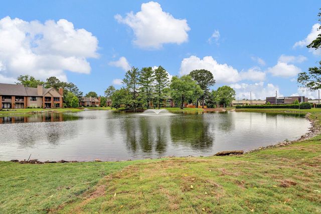 6669 PONDSIDE CIR, Memphis, TN 38119