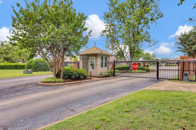 6669 PONDSIDE CIR, Memphis, TN 38119