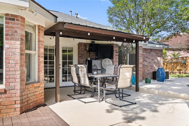 9024 Heiden LN, Austin, TX 78749