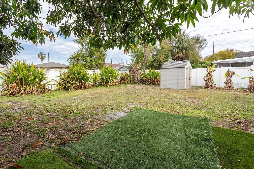 Image 21 of property listing at 2909 W DEWEY STREET, Tampa, FL 33607