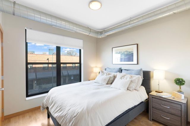 15 E Franklin Avenue 208, Minneapolis, MN 55404