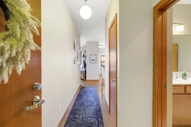 15 E Franklin Avenue 208, Minneapolis, MN 55404