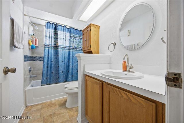 8139 FIELDSIDE Drive W, Jacksonville, FL 32244