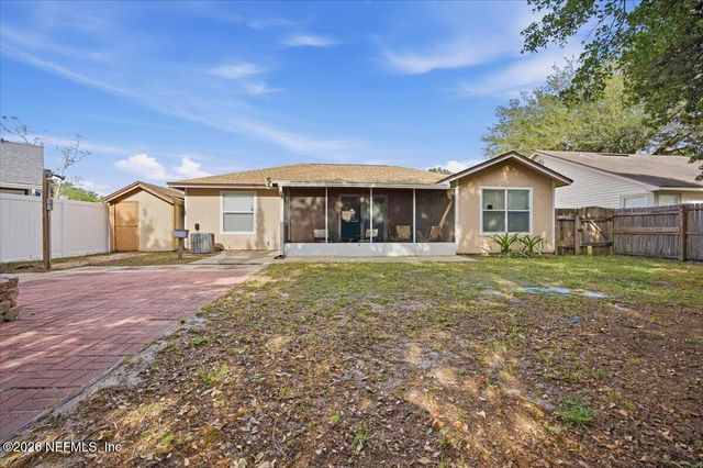 8139 FIELDSIDE Drive W, Jacksonville, FL 32244