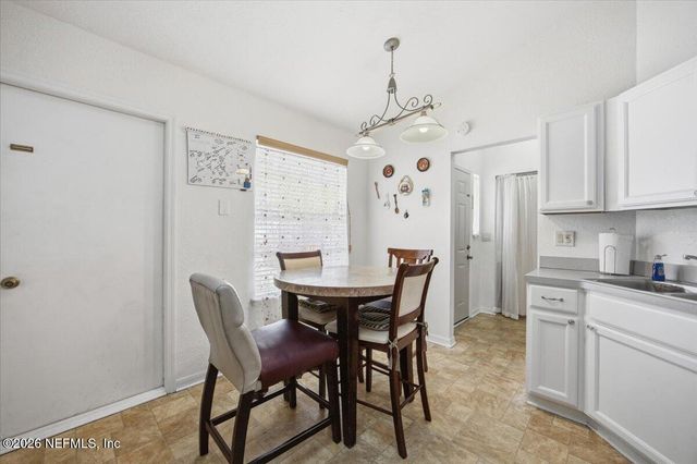 8139 FIELDSIDE Drive W, Jacksonville, FL 32244