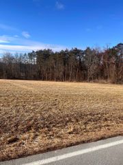 86 Wentworth Rd # 5-2, Walpole, NH 03608