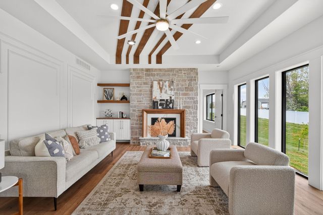 215 NW Woodmoor Drive, Waukee, IA 50263