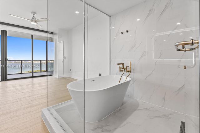 700 NE 24 St 2905, Miami, FL 33137