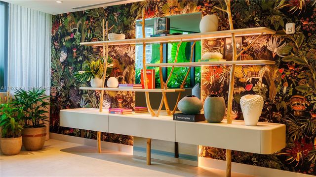 700 NE 24 St 2905, Miami, FL 33137