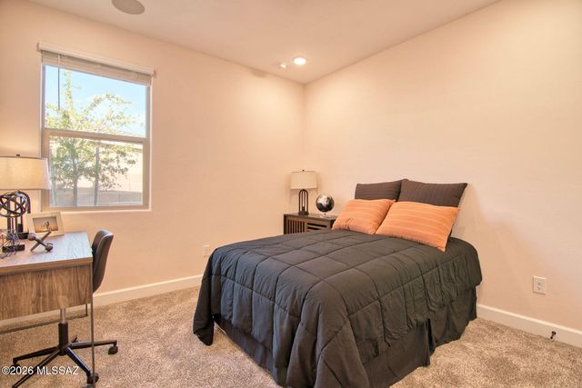 12794 E Tortoise Pointe Drive, Vail, AZ 85641