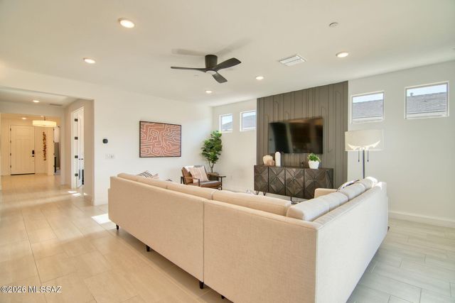 12794 E Tortoise Pointe Drive, Vail, AZ 85641