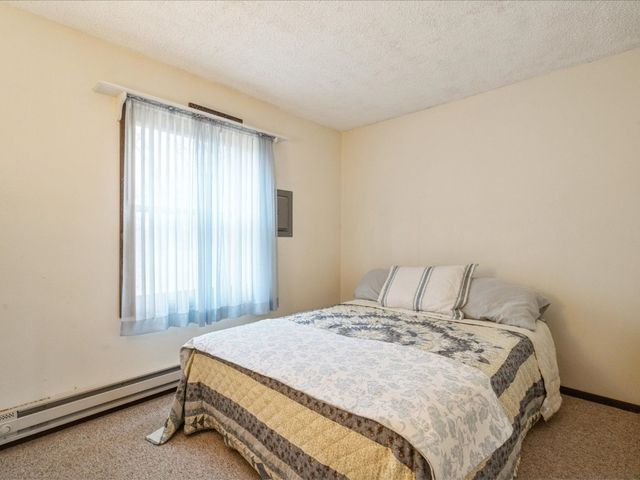 952 Ivanhoe Circle, Mt Vernon, IA 52314