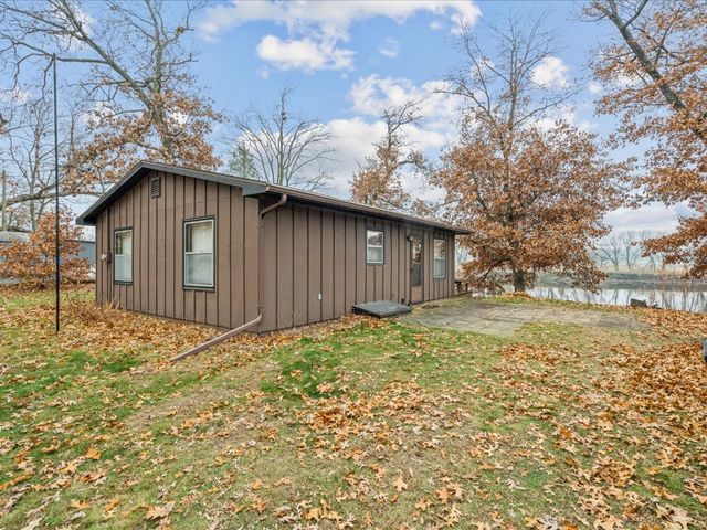 952 Ivanhoe Circle, Mt Vernon, IA 52314