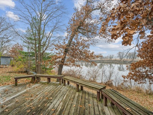 952 Ivanhoe Circle, Mt Vernon, IA 52314