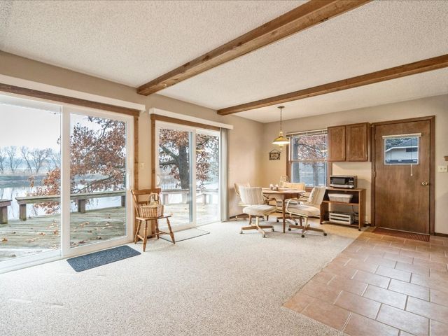 952 Ivanhoe Circle, Mt Vernon, IA 52314