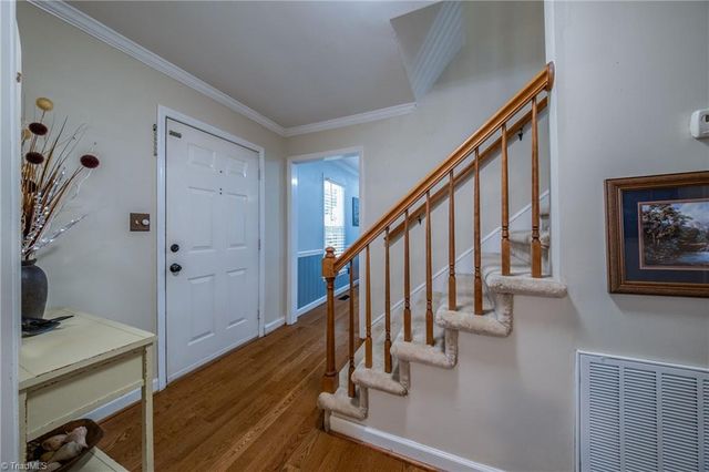 3805 Oak Forest Drive, High Point, NC 27265