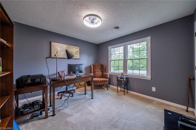 3805 Oak Forest Drive, High Point, NC 27265