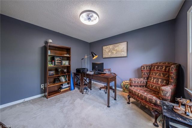 3805 Oak Forest Drive, High Point, NC 27265