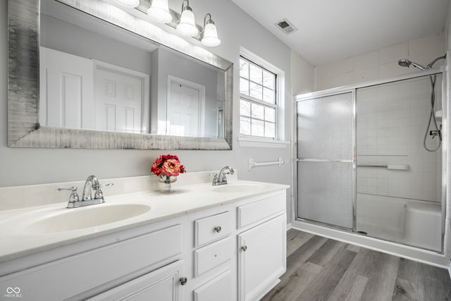 12559 Bentley Boulevard, Fishers, IN 46038