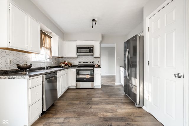 12559 Bentley Boulevard, Fishers, IN 46038