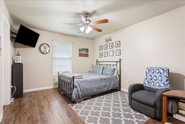 401 Mahon Hollow Drive, Waco, TX 76704