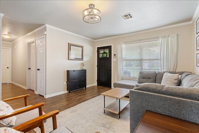 401 Mahon Hollow Drive, Waco, TX 76704