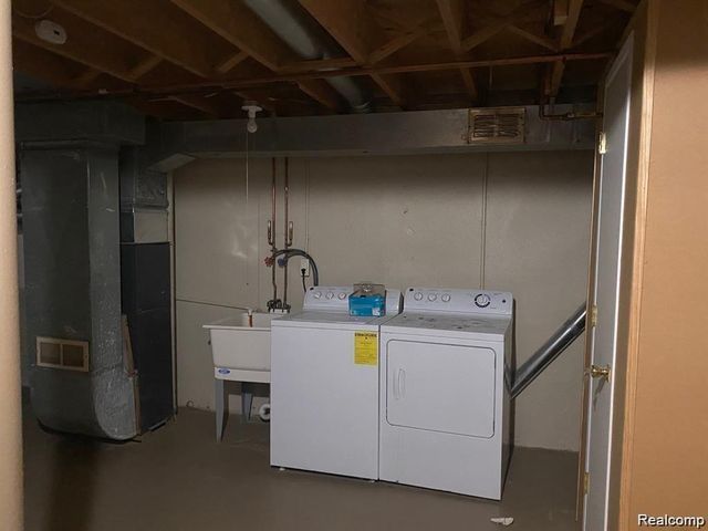 28129 Franklin Road 103, Southfield, MI 48034