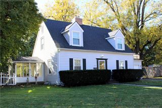 219 E South Avenue, Independence, MO 64050