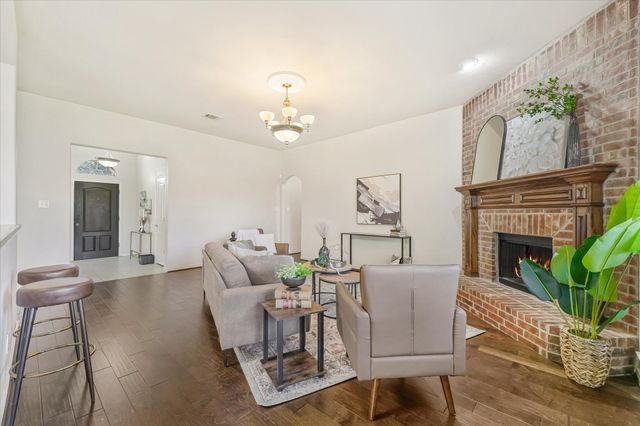 12811 Greenhaven Drive, Frisco, TX 75035