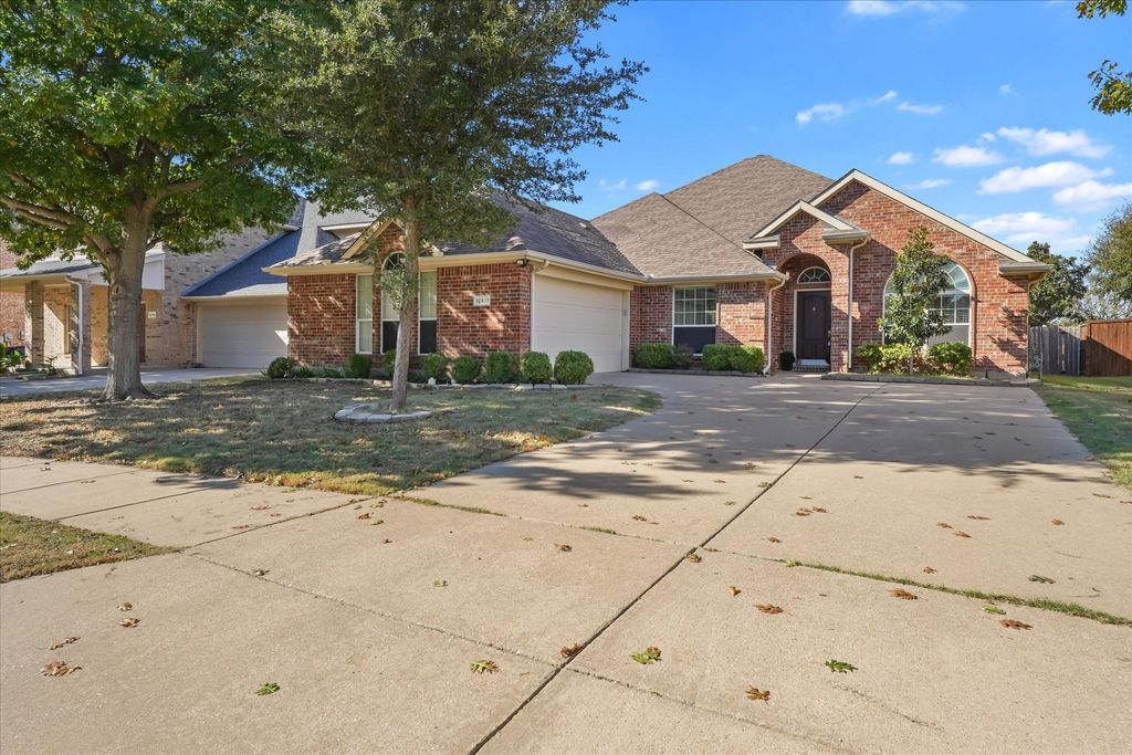 12811 Greenhaven Drive, Frisco, TX 75035