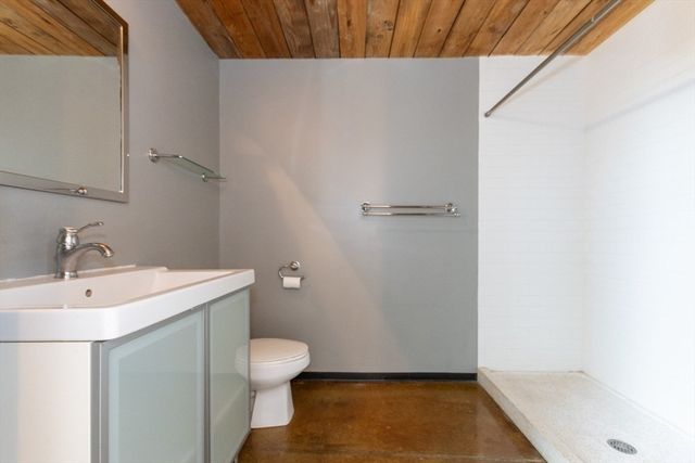 118 Holmes St 405, Quincy, MA 02171