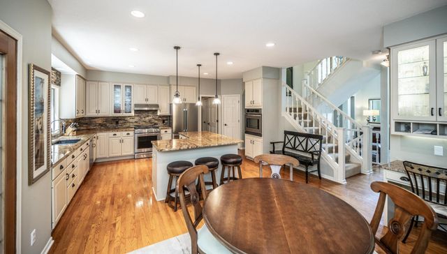 4015 Hosford Hills Road, Eagan, MN 55123