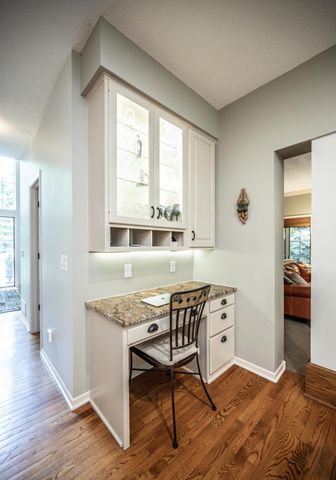 4015 Hosford Hills Road, Eagan, MN 55123