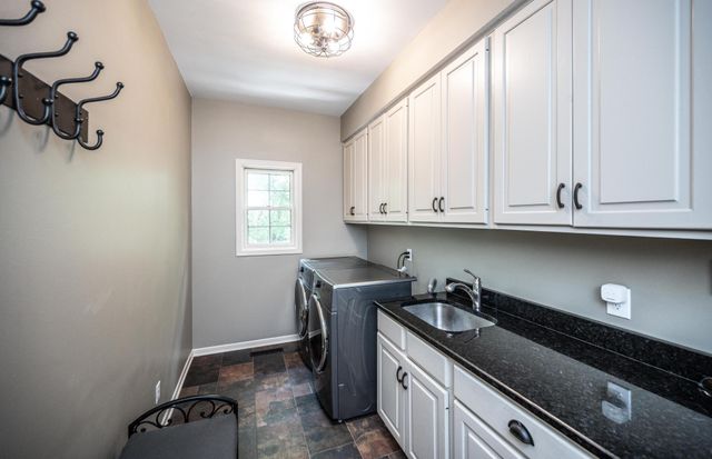 4015 Hosford Hills Road, Eagan, MN 55123
