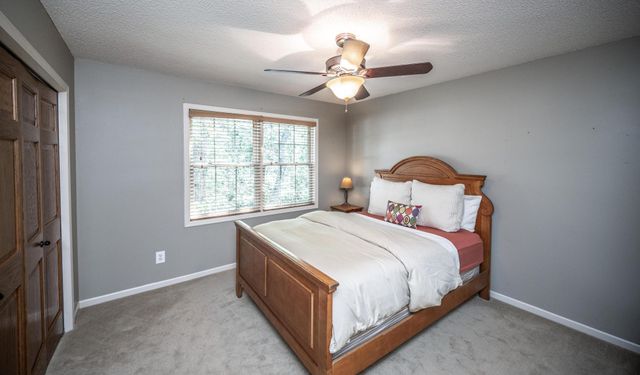 4015 Hosford Hills Road, Eagan, MN 55123