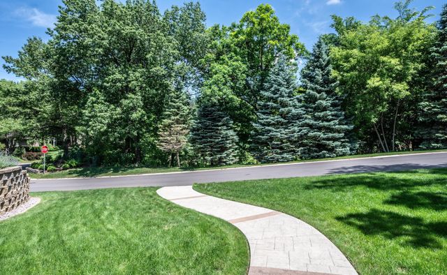 4015 Hosford Hills Road, Eagan, MN 55123