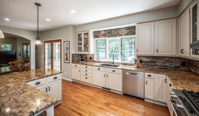4015 Hosford Hills Road, Eagan, MN 55123