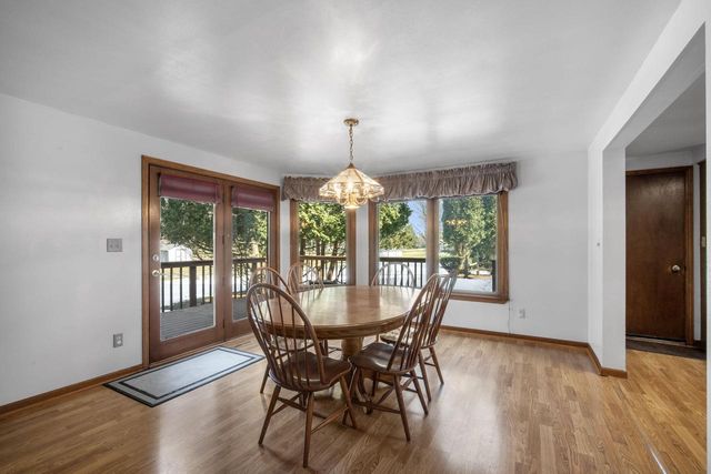 W342N6303 Kathy DRIVE, Oconomowoc, WI 53066