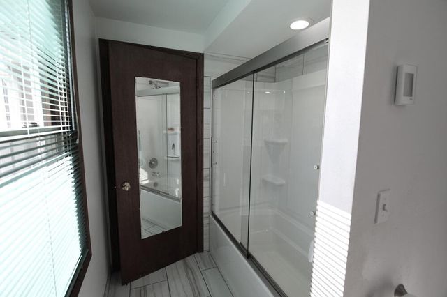 W342N6303 Kathy DRIVE, Oconomowoc, WI 53066