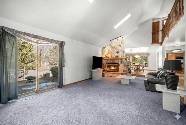 W342N6303 Kathy DRIVE, Oconomowoc, WI 53066