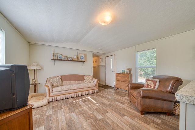 983 Hickey RD, Hallsville, TX 75650