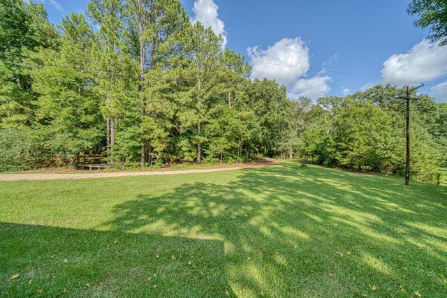 983 Hickey RD, Hallsville, TX 75650