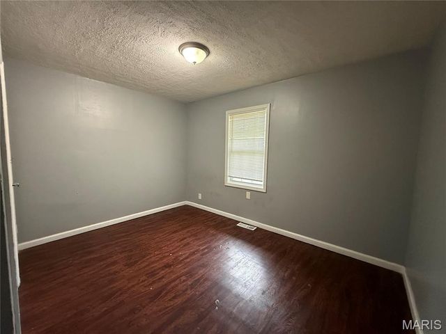 452 Bluff Drive, St Louis, MO 63137