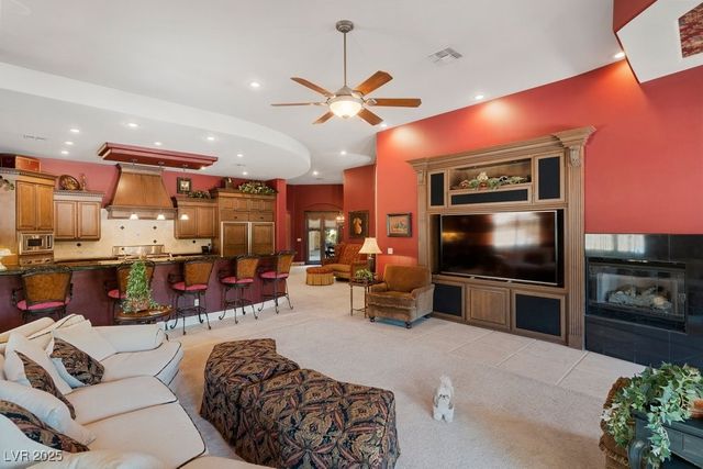 9717 Winter Palace Drive, Las Vegas, NV 89145